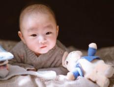 2025出生的姓石蛇年宝宝起名大全，姓石100分漂亮有涵养的男孩女孩名字