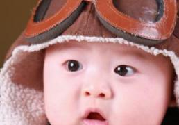 2025年带有圣字的男孩名字，男宝宝取名带圣字的名字大全