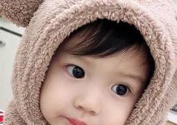 2025年易姓女孩高雅新颖好听名字，易姓女宝宝起名有寓意的名字