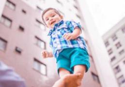 2025年姓冯男孩周易起名，冯姓男孩有气质名字大全