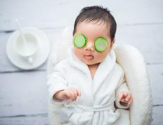 2025年十月出生的男蛇宝宝取名，朗朗上口男孩的名字寓意吉利