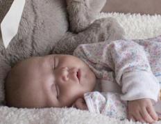 哲字五行属性及取名寓意，生机勃勃的带哲字男孩名字大全