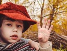 玺字五行属性及取名寓意，德艺双馨的带玺字男孩名字大全