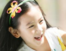 茜字五行属性及取名寓意，时尚满满的带茜字女孩名字大全