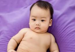 焦姓男孩八字五行缺水取名字，一生平安的姓焦属水男宝宝名字大全