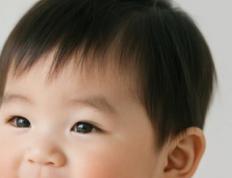 郑州哪里可以给小孩起名字的地方，郑州给娃起名大师哪个好