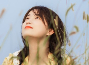 屏幕截图 2025-11-07 100934.jpg 淡雅如兰,阳光自信的2025年12月27日出生的宝宝名字